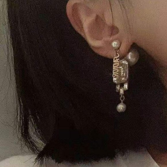 Dior earrings - Picture 2 of 5